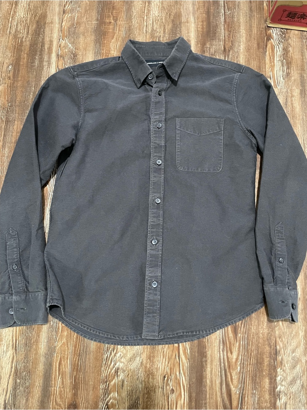 Everlane
Uniform Oxford Shirt OCBD Button Up
Dark Grey
Size S